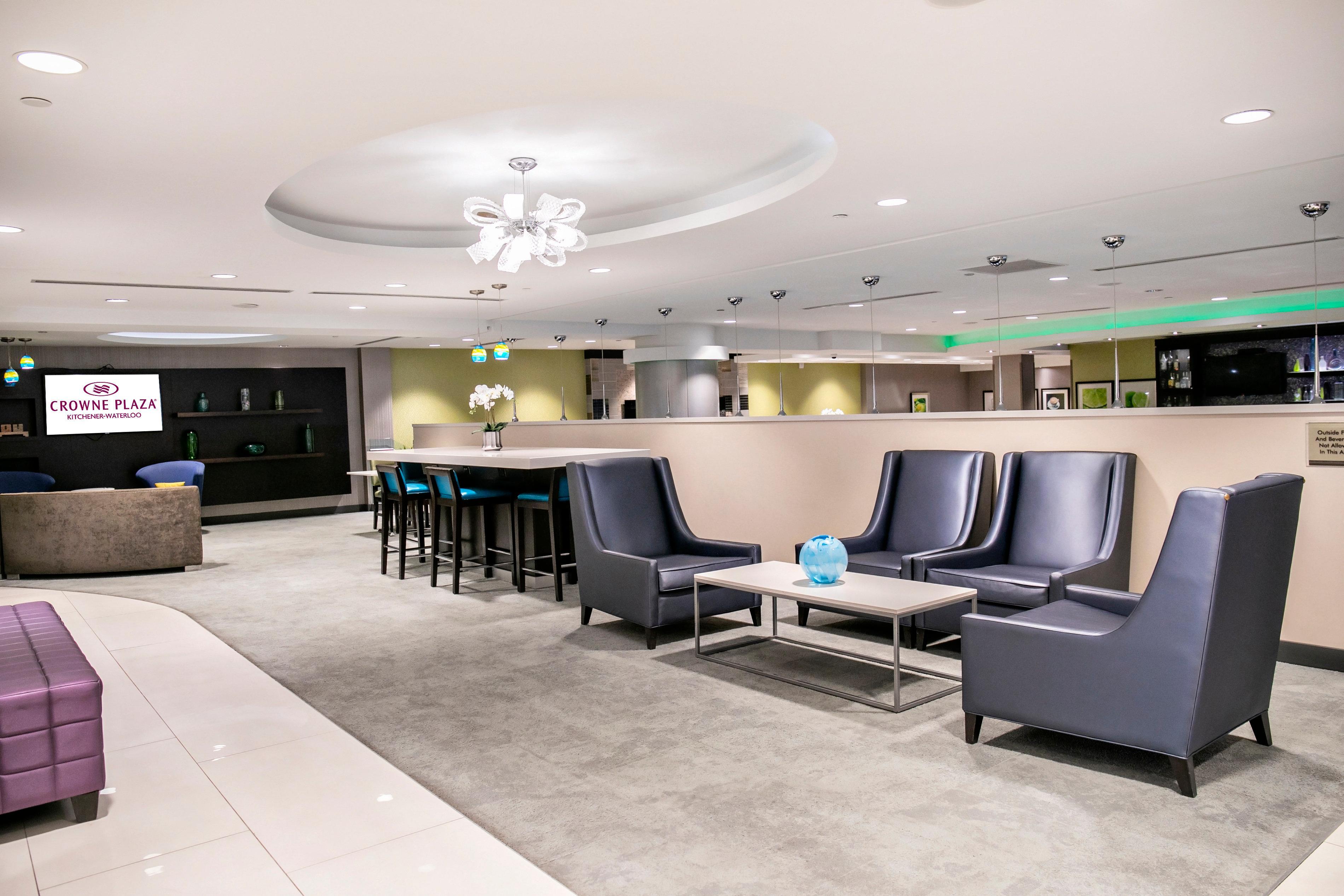 Hotel Crowne Plaza Kitchener-Waterloo By Ihg Exterior foto