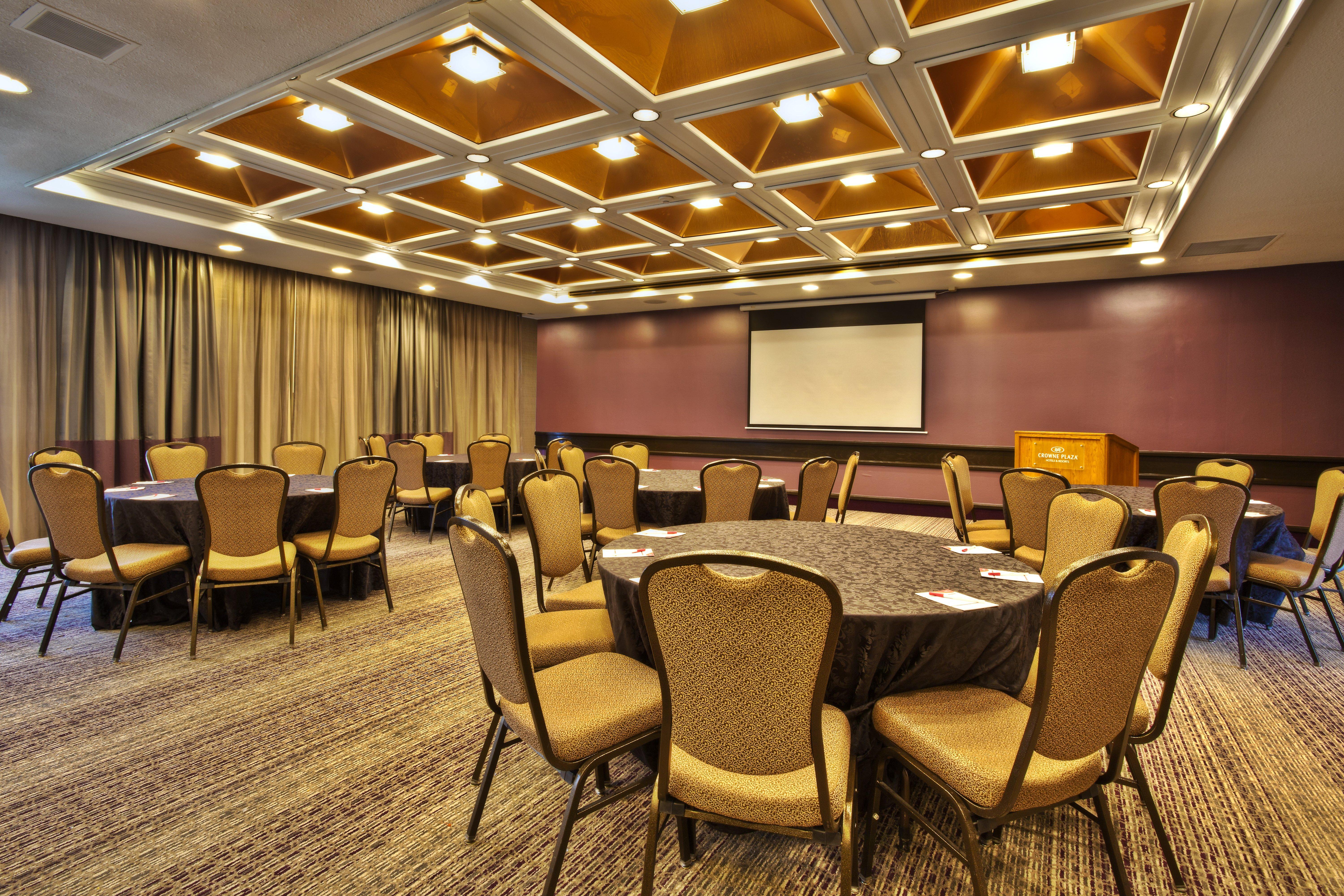 Hotel Crowne Plaza Kitchener-Waterloo By Ihg Exterior foto